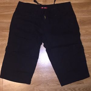Unionbay Women’s size 11 Black Cotton Capris